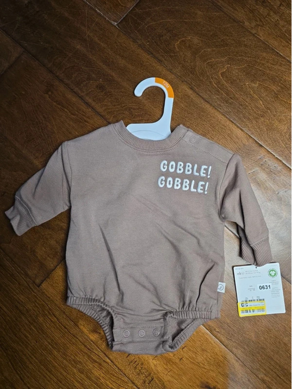 Newborn brand new thanksgiving romper, from carter's item 631G8